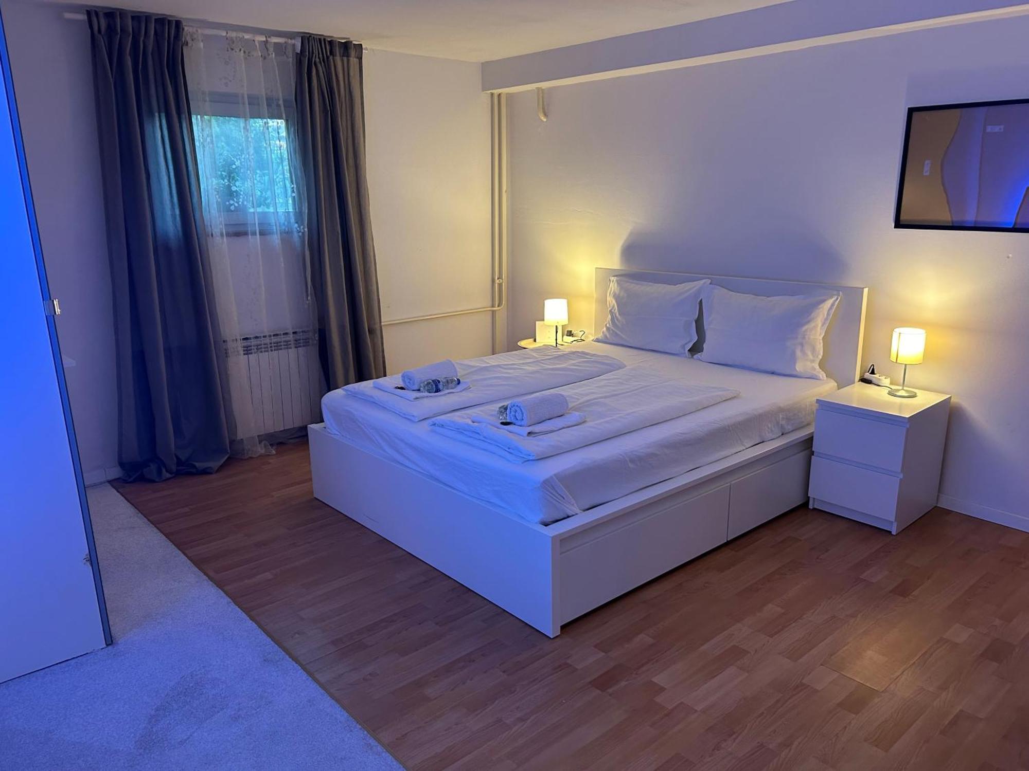 Near Airport Zagreb, Wi-fi, Netflix, Self Check In Velika Gorica